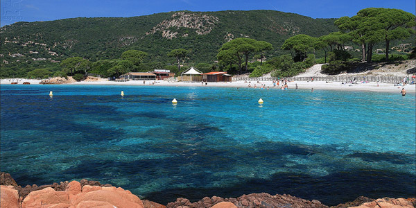 La Corse compte sa première plage sans cigarette
