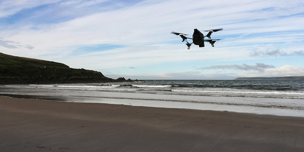En Australie, des drones surveillent les requins