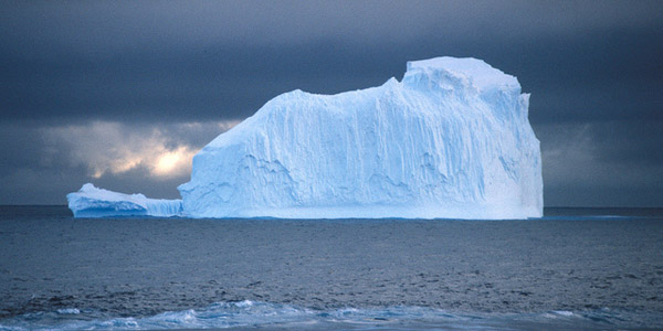 Un iceberg géant va se détacher de l'Antarctique