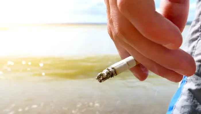 L'interdiction du tabac en France s'étend aux plages publiques
