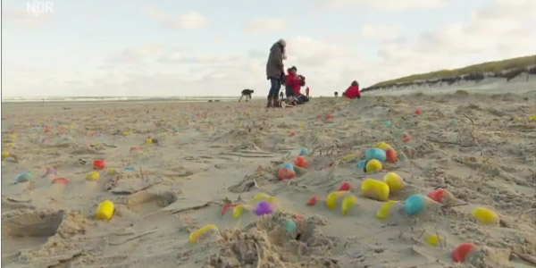 Des œufs surprises échoués sur une plage allemande