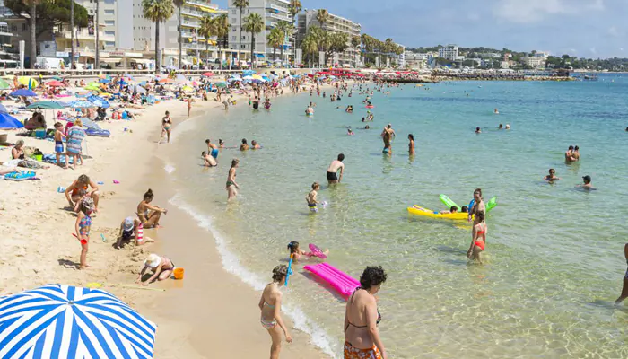 Pendant trois ans, la ville de Juan-les-Pins va réaménager ses plages