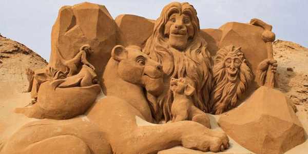 Une plage belge accueille 150 sculptures de Disney