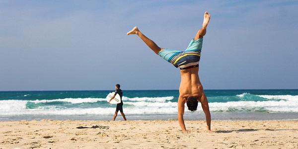 Surf et yoga, deux disciplines complémentaires